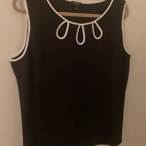 Talbots Classic Top Black White Piping 1x